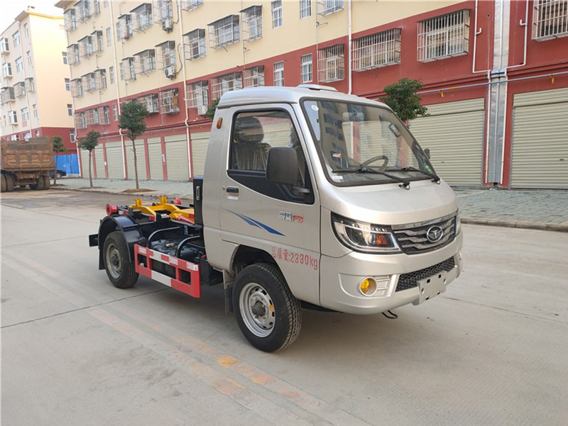 RLQ5020ZXXZB6唐骏单轮3方勾臂垃圾车