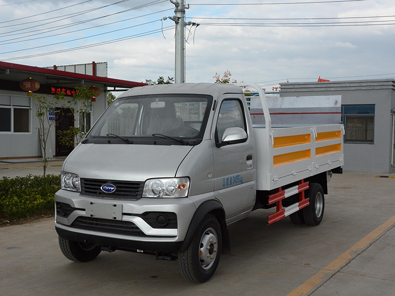 CLW5030CTY6RL开瑞15桶桶装垃圾运输车